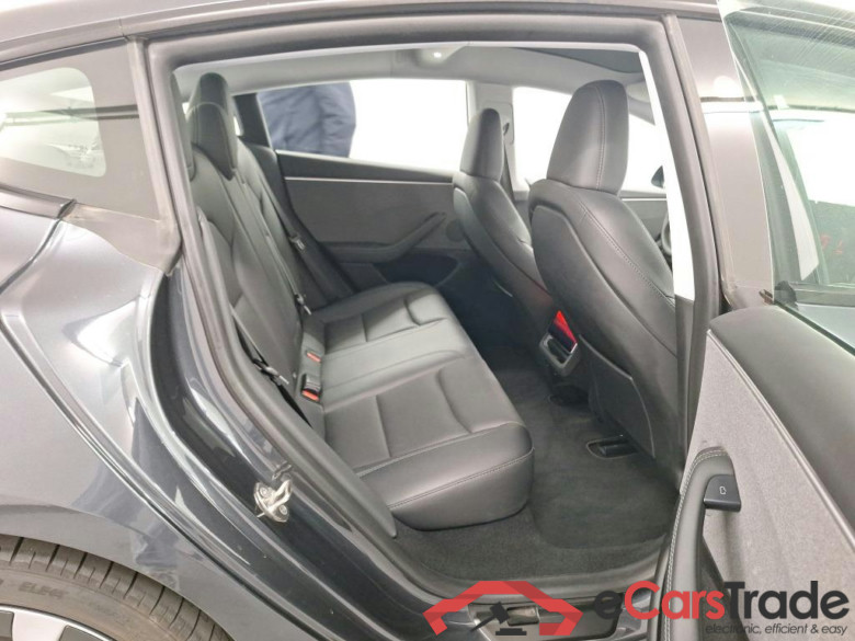 TESLA MODEL 3 BEV RWD AUTO #6