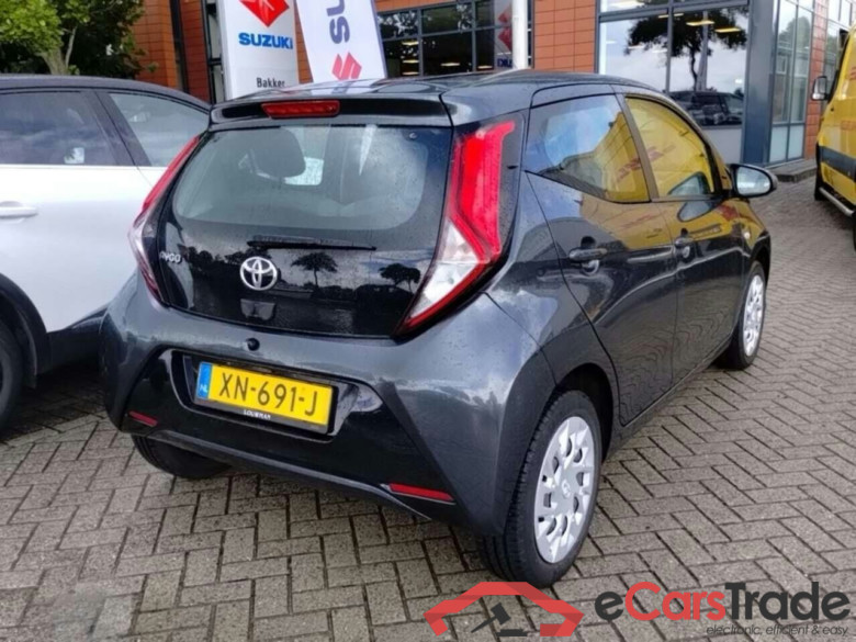 TOYOTA Aygo 1.0 VVT-i x-play #4