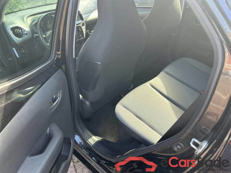 TOYOTA Aygo 1.0 VVT-i x-play #5