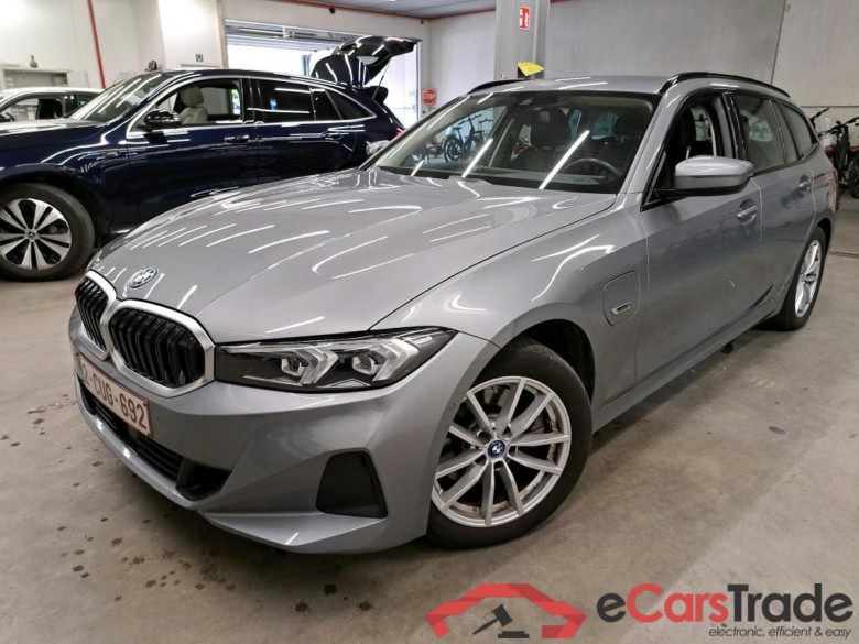 BMW - BMW 3 TOURING 320e 204PK With Vernasca Heated Sport Seats & Driving Assistant & Active Cruise & Parking Assistant Pack* HYBRID *
