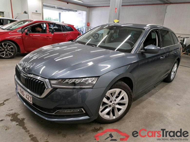SKODA - SKO OCTAVIA COMBI CRTDI 150PK DSG7 Ambition Pack Launch & Climatronic & Removable Towing Hook #1
