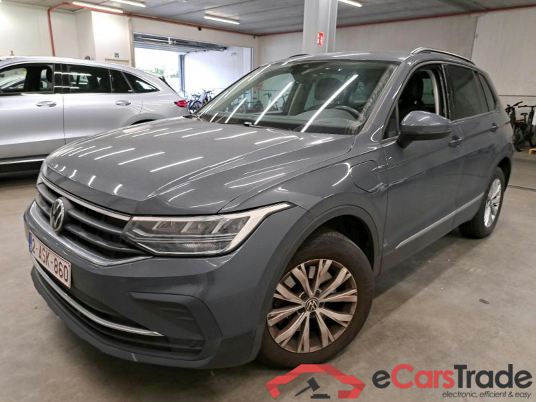 VOLKSWAGEN - VW  TIGUAN 1.4 eHybrid 245PK DSG Life Pack Leather Vienna & Travel & Rear Camera & Pano Roof * HYBRID *