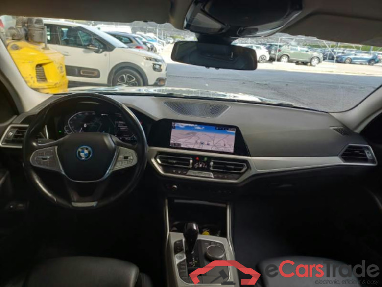 BMW SERIE 3 / 2018 / 5P / STATION WAGON 330E XDRIVE BUSINESS ADVAN. TOURING AUTO #3