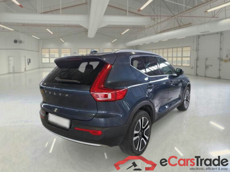 VOLVO XC40 / 2017 / 5P / SUV T5 PLUG-IN HYBRID AUTO RECHARGE INSCR. #2