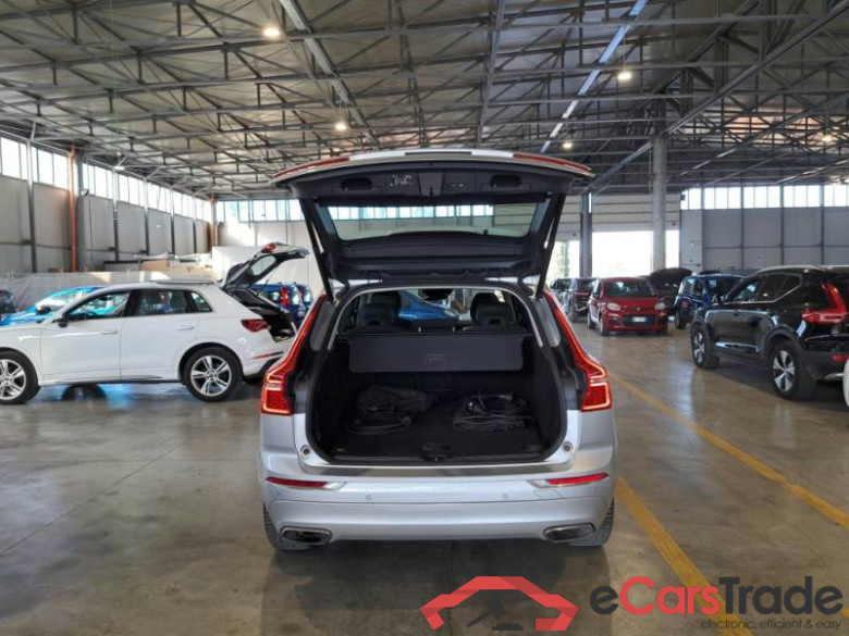VOLVO XC60 / 2017 / 5P / SUV T6 PLUG-IN AWD AUTO RECHARGE INS. EXP #5