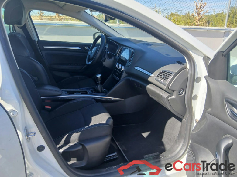 RENAULT Mégane / 2020 / 5P / familiar S.T. Zen Blue dCi 85 kW #6