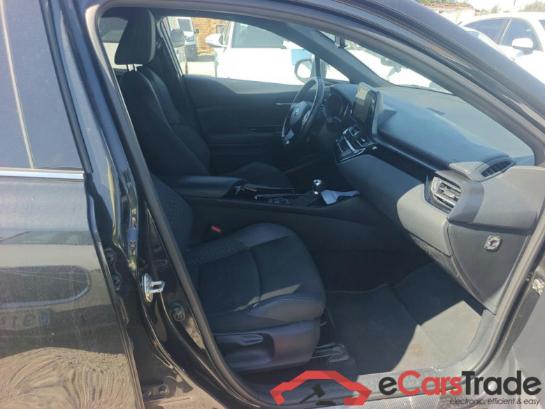 TOYOTA C-HR / 2019 / 5P / todoterreno 2.0 180H Advance #6