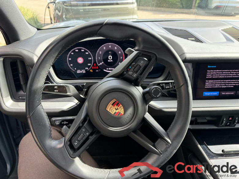 PORSCHE Cayenne (MY24) #6