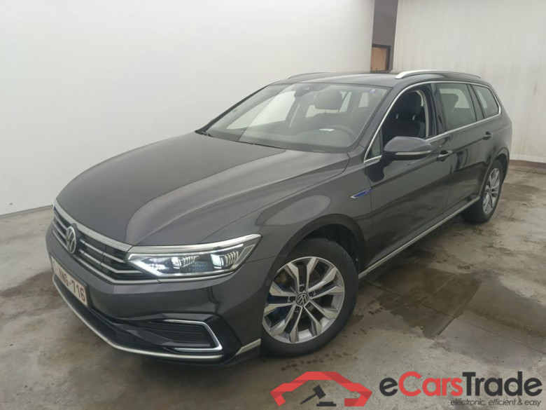 Volkswagen Passat Variant 1.4 TSI DSG6 GTE Business 5d #1