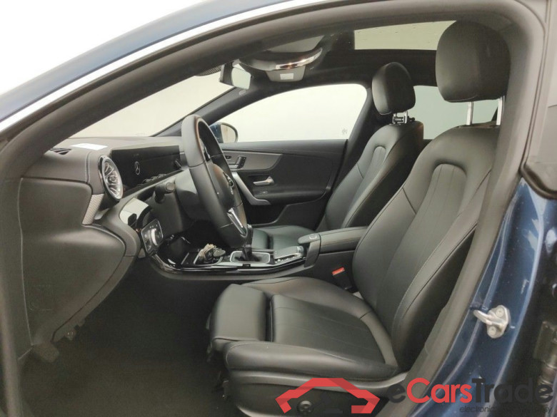 Mercedes-Benz CLA Shooting Brake CLA 180 d Business Solution 5d #3
