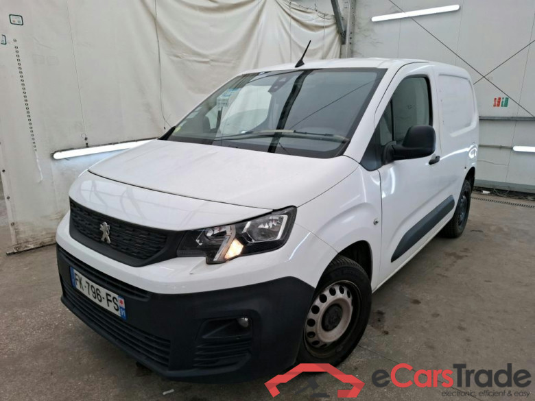 PEUGEOT Partner / 2018 / 4P / Fourgonnette BHDI 100 S&S STANDARD 1000KG PREMIUM #1