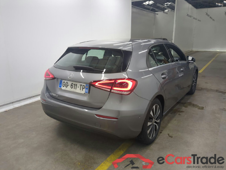 MERCEDES-BENZ Classe A Compact / 2018 / 5P / Berline A 200 d Business Line 8G-DCT #4