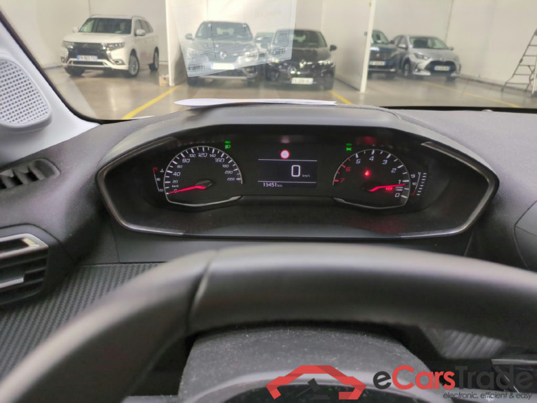 PEUGEOT 208 / 2019 / 5P / Berline PureTech 75 S&S Style(SP) #6