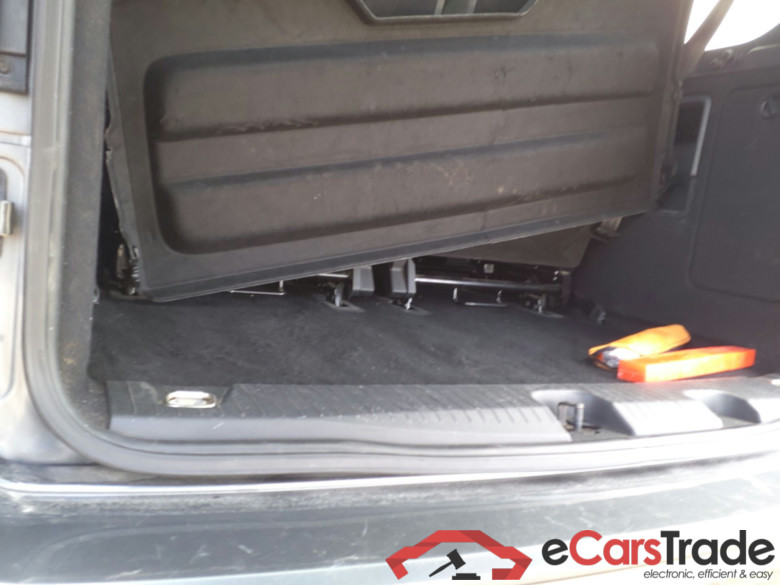FORD Grand FORD Grand Tourneo 2,0 ECOBLUE 122 CV BVM TITANIUM  Titanium #2