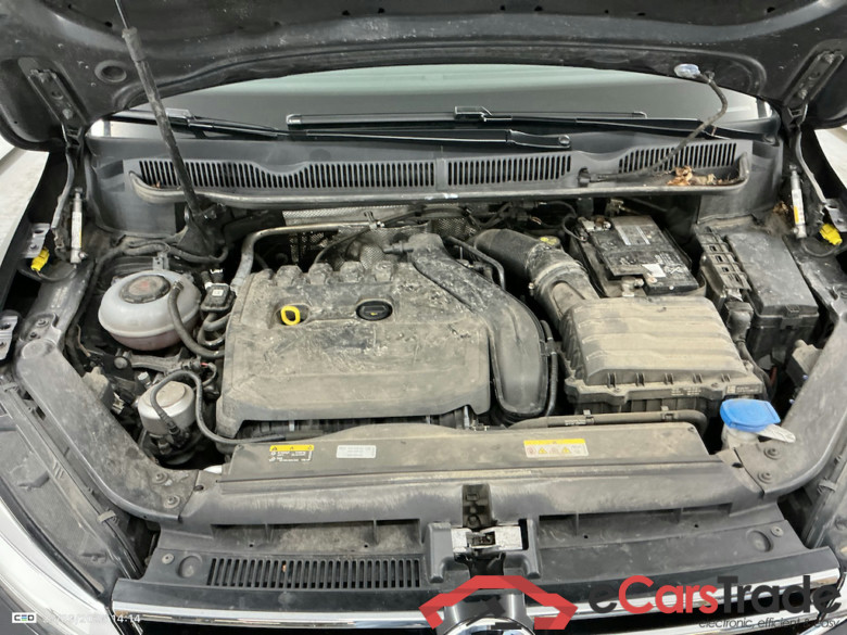 VOLKSWAGEN TOURAN 1.5 TSI HIGHLINE DSG #6
