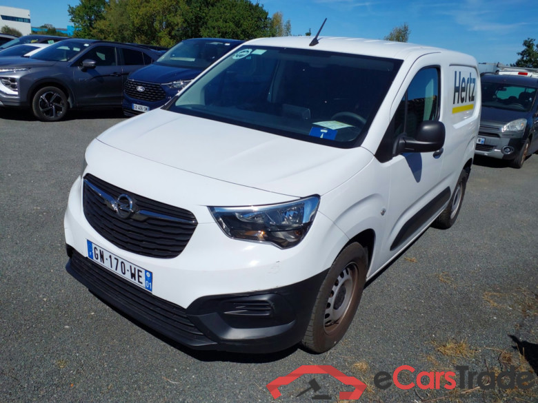 OPEL Combo  OPEL Combo  CARGO HDI 100 TAILLE M 950KG + PACK CHANTIER + CAMERA AR + RADIO DAB TABLETTE 8’’