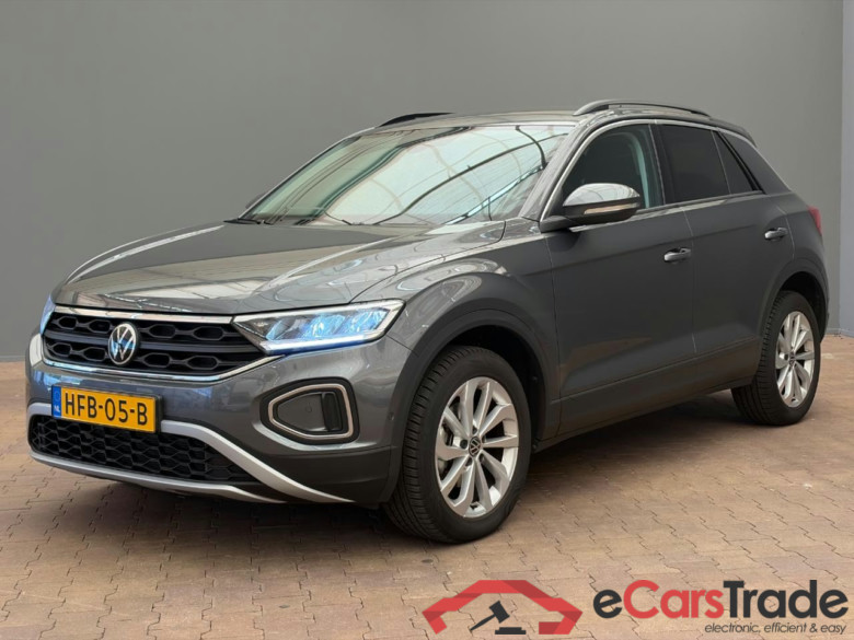 VOLKSWAGEN T-Roc 1.5 TSI Life Edition #1