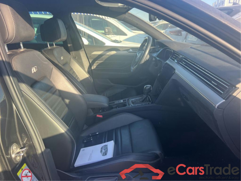 VOLKSWAGEN Passat / 2019 / 5P / familiar Variant R-Line 1.5 TSI 110kW (150CV) DSG #6