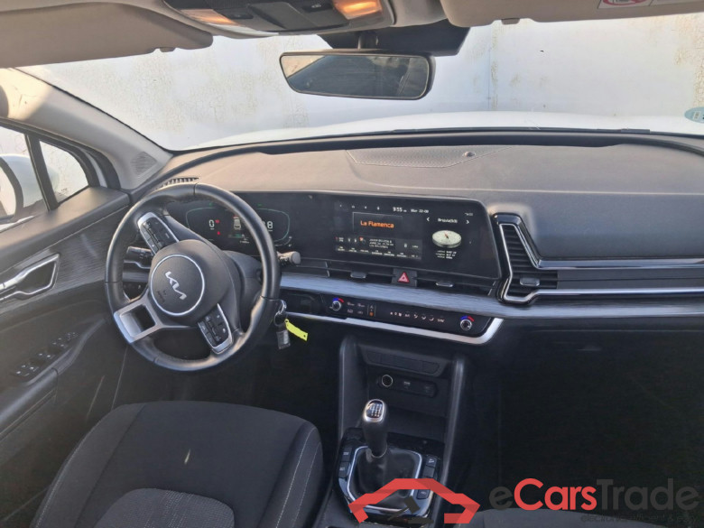 KIA Sportage / 2022 / 5P / todoterreno 1.6 T-GDi MHEV 110kW (150CV) Drive 4x2 (AC) #3