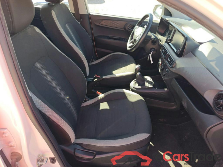HYUNDAI i10 / 2020 / 5P / berlina con portón 1.0 Klass #6