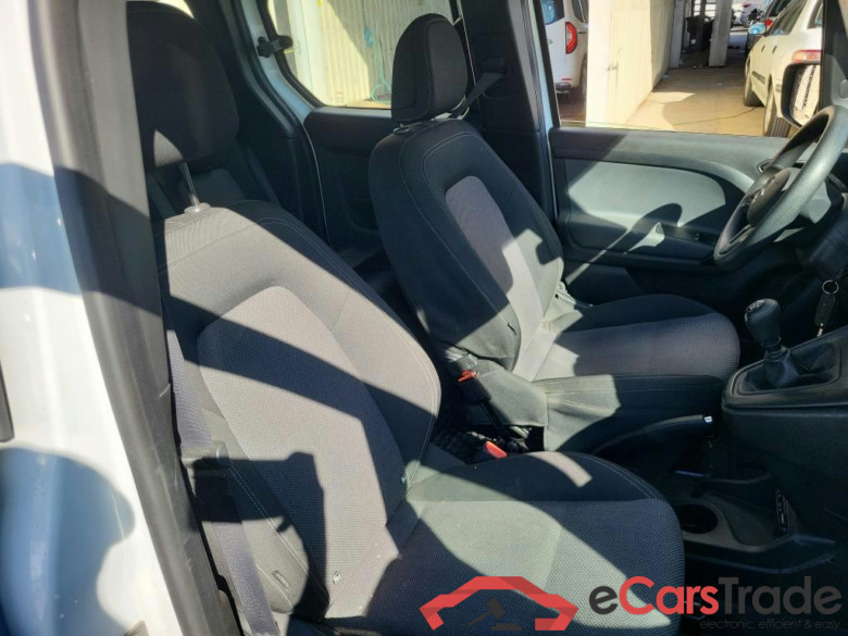 Citan 110 CDI standard (420.723) 1.5 95CV MT6 E6d #6