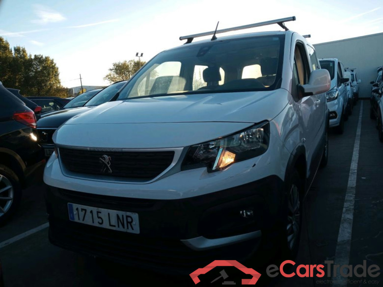 PEUGEOT Rifter / 2018 / 4P / combi Active Standard BlueHDi 73kW (IND) #1