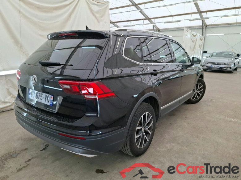 VOLKSWAGEN Tiguan Allspace / 2017 / 5P / SUV 2.0 TDI 150 DSG7 Confortline Business #3