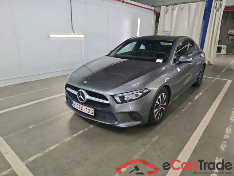 Mercedes A-Klasse Limousine A-Klasse Limousine A 200d Business Solution 110kW/150pk  4D/P Auto-8 #1