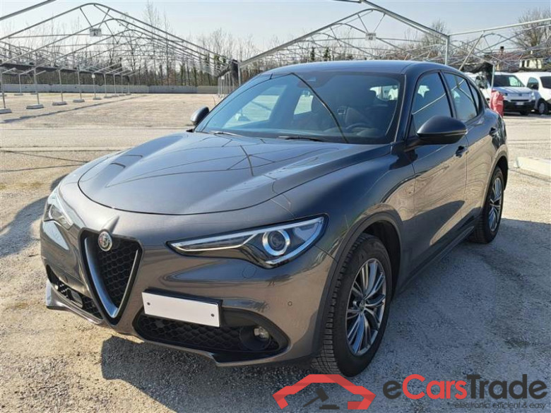 ALFA ROMEO STELVIO / 2017 / 5P / SUV 2.2 TD 190 CV SUPER BUSINESS AT8 Q4