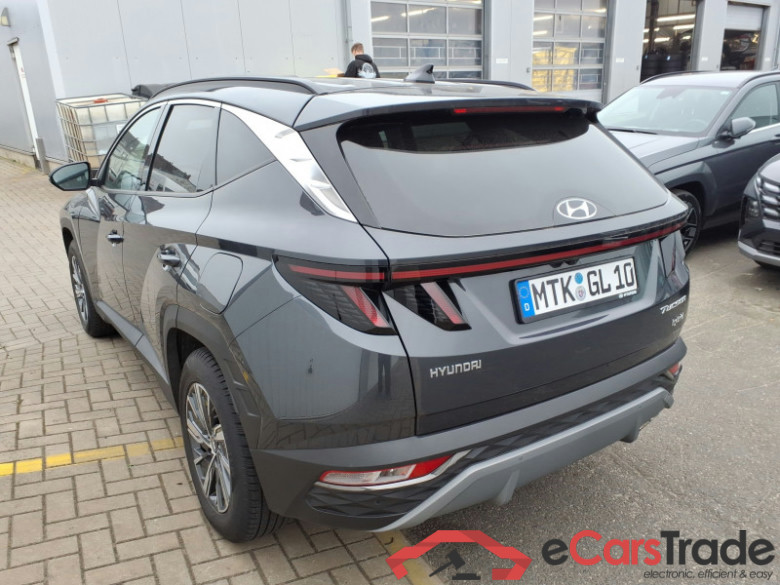 HYUNDAI Tucson  #4