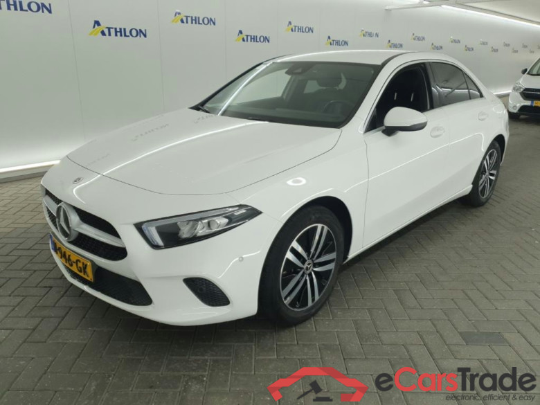MERCEDES-BENZ A-Klasse Limousine A 250 e 8G-DCT Bus Sol Luxury Limited 4D 160kW #1