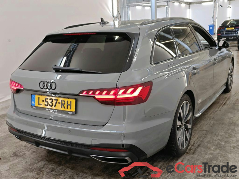 Audi A4 Avant 35 TFSI S tronic S Edition Competition 5d #2