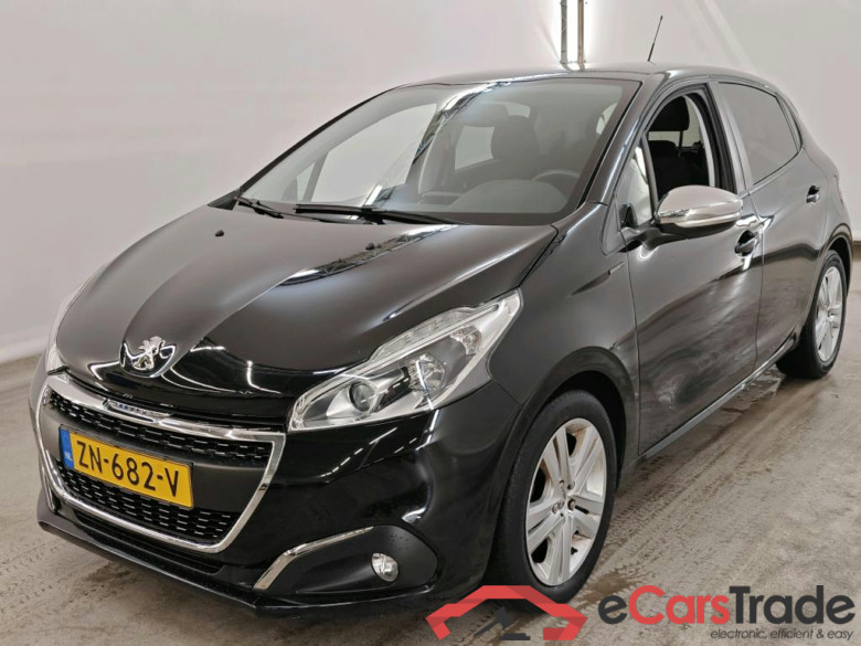 Peugeot 208 Signature 1.2 PureTech 82 5d