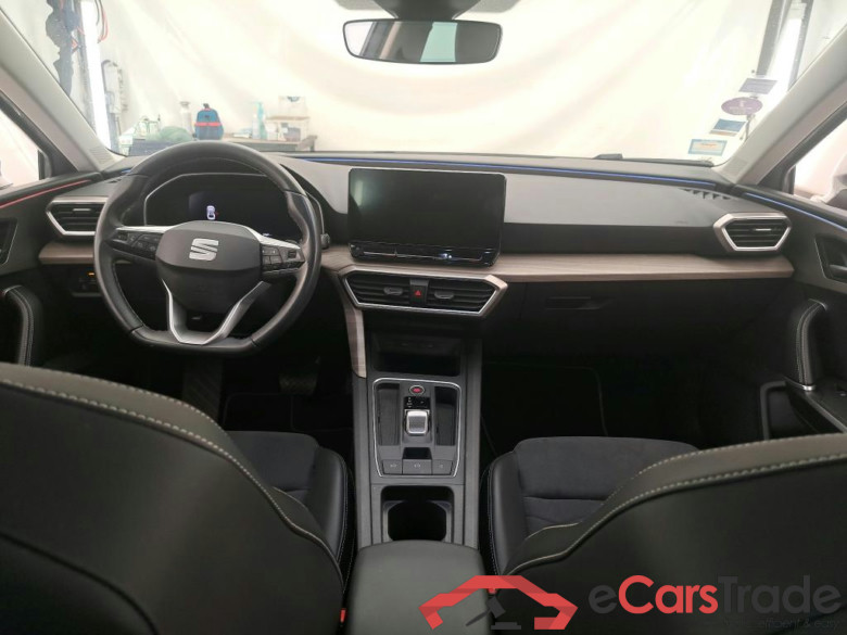 SEAT Leon Sportstourer / 2020 / 5P / Break 1.5 eTSI 150 S&S DSG Xcellence #5