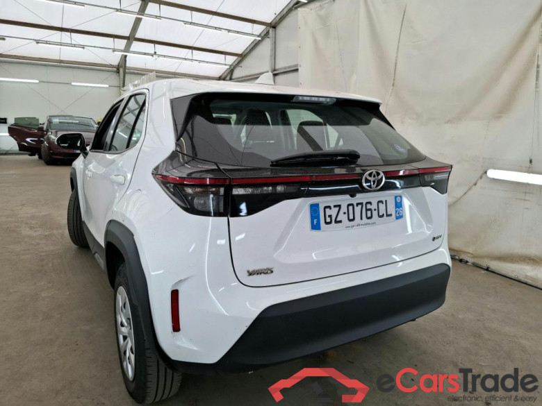 TOYOTA Yaris Cross Hybride / 2021 / 5P / SUV 1.5 HYBRID 116H DYNAMIC AUTO #2