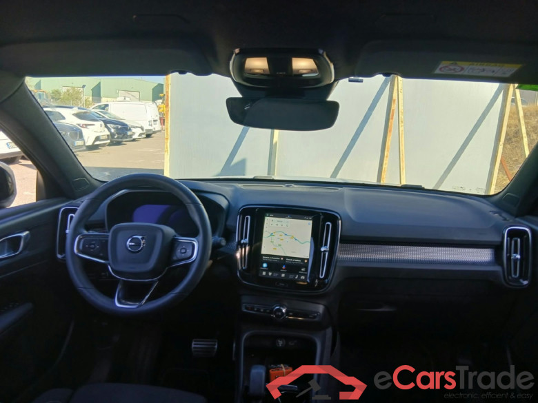 VOLVO XC40 / 2021 / 5P / todoterreno Recharge Eléctrico Plus Auto #3