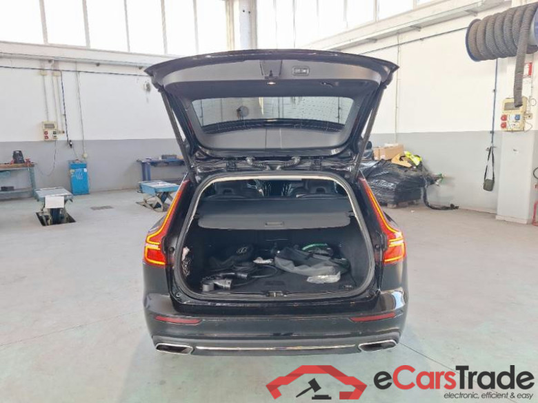 VOLVO V60 / 2019 / 5P / STATION WAGON T6 PLUG-IN AWD AUTOM.RECH.INSCRIPTION #5