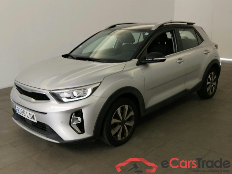 KIA Stonic / 2017 / 5P / todoterreno 1.0 T-GDi 88kW (120CV) MHEV Drive DCT