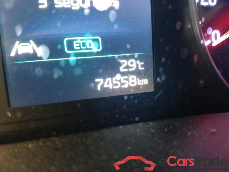 KIA Stonic / 2017 / 5P / todoterreno 1.0 T-GDi 88kW (120CV) MHEV Drive DCT #5