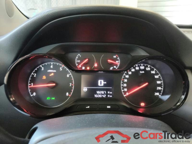 OPEL CROSSLAND / 2020 / 5P / CROSSOVER 1.5 DIESEL 110CV EDITION SeS MT6 #4