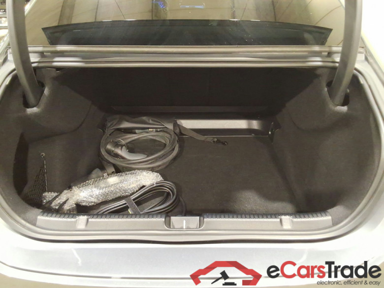 MERCEDES-BENZ EQE BEV EQE 350+ AUTO LUXURY LINE LAUNCH ED #3