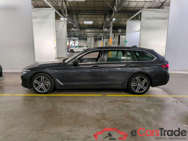 BMW Série 5 Touring / 2020 / 5P / Break 530e xDrive 292ch Busi Design BVA8 #3
