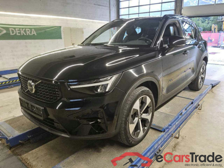 Volvo XC40 (2017->) DE - SUV5 B4 2WD EU6d, Plus Dark, (Facelift) 2022 - 2024 #1