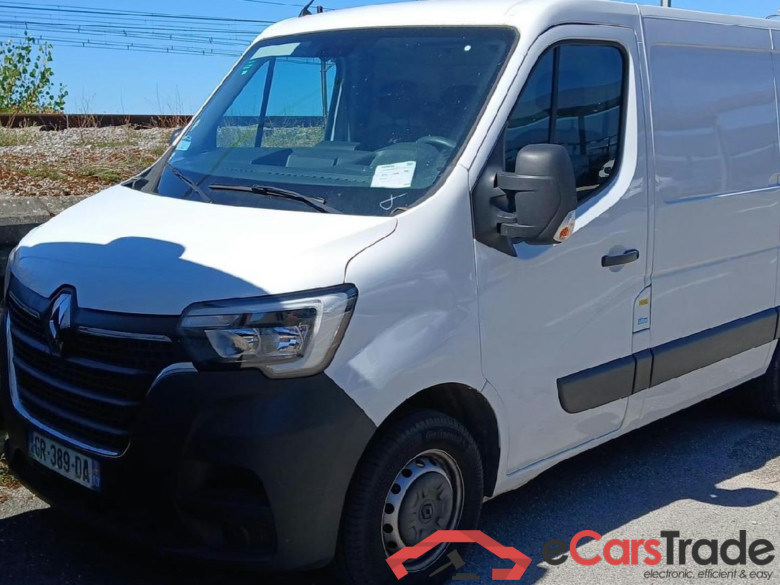 RENAULT Master / 2019 / 4P / Fourgon tôlé FG Tr CF F3300 L1H1 Blue dCi 135 #1
