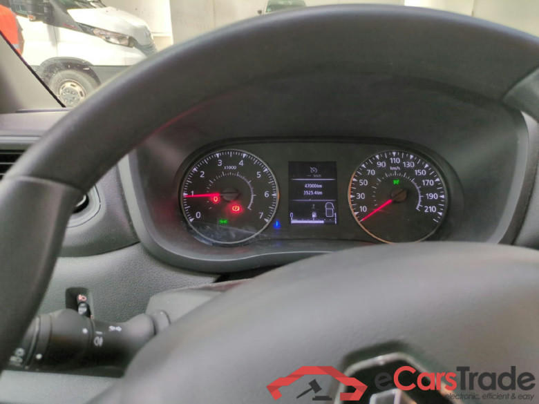 RENAULT Master / 2019 / 4P / Fourgon tôlé FG Tr CF F3300 L1H1 Blue dCi 135 #6