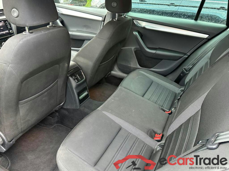 SKODA Octavia Combi CNG SW 1.5 TGI G-TEC Ambition DSG #4