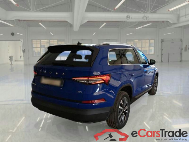SKODA KODIAQ / 2021 / 5P / SUV 2.0 TDI 110KW STYLE DSG 4WD 5P #2
