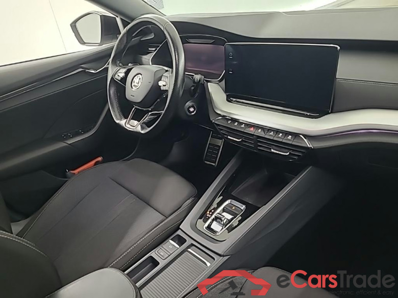 SKODA Octavia Combi 1.5 TSI e-TEC MHEV DSG Sport Business 5D 110kW #6