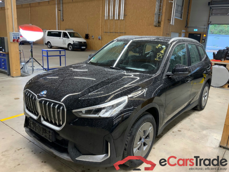 Baureihe iX1 30 xDrive 64kWh #1