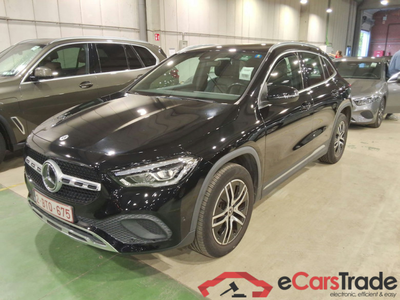 MERCEDES-BENZ GLA 1.3 GLA 250 E DCT BUSINESS SOLUTION